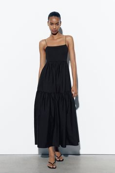 LONG TIERED DRESS - Black | ZARA United States Black Tiered Dress, Dress Zara, Casual Chic Outfit, Mode Inspo, Navy Dress, Chic Dress, Black Midi Dress