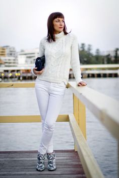 Currently Trending: Winter White - Sparkles and Shoes White Jeans In Winter, Formal Gowns Evening Dresses, Grey Jeans Outfit, How To Wear White Jeans, Highschool Outfits