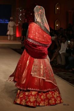 Bajirao Mastani collection lehenga set Tarun Tahiliani Bridal, Indian Wedding Sari, Bajirao Mastani, Peach Lehenga, Blue Winter Wedding, Bridal Lehenga Online, Brocade Saree, Indian Lehenga Choli, Lehenga Online