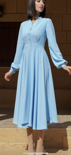 Future Clothes, Dress Design Patterns, Bright Hair, Modest Dresses, Office Wear, Modest Outfits, Elegant Dresses, Chic Outfits, Designer Dresses