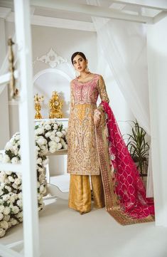 Buy Traditional Pakistani Women's Dress in Pink Color a Royal Pakistani Party Dress. This Traditional Pakistani Women's Dress Can be Customized on Demand. Mehndi Event, Pakistani Women Dresses, Pakistani Designer Suits, Pakistani Salwar Kameez, Royal Dresses, Chiffon Collection, Salwar Kameez Designs, Pakistani Designers, Luxury Collection