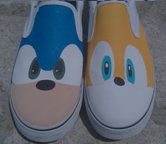 Sonic Shoes, Sonic Birthday Party, Sonic Birthday Parties, Vans Slip On Shoes, Painted Shoes Diy, Sonic And Tails, Hedgehog Birthday, Sonic Party, Shoe Painting