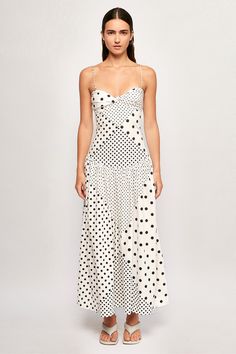 Fitted Midi Dressy Daytime Outfit, Amsterdam Summer Outfits, Uga Outfits, Gameday Fits, Polka Dot Maxi Dress, Australia Clothes, White Polka Dot Dress, Gameday Outfit