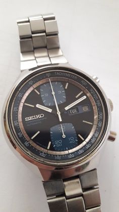 Seiko john player 6138-8030 model  automatic chronograph    rare vintage watch. 1977... model .  Automatic and auxiliary arming feature. Dial+band+glass  ;very good condition  and  original All parts original..  movement original seiko 6138B  Automatic with 21 jewels   service is complete .. now everything is in perfect condition.  Watch + chronograph + reset + days + watch all in very good condition ..  I wanted to share detailed information and pictures.  I'm here to help ..  how does this wat Vintage Black Chronograph Watch With Subdials, Vintage Black Automatic Chronograph Watch, Wristwatch Men, Vintage Watches, Very Rare, Chronograph, Wrist Watch, Jewelry Watches, Electronic Accessories