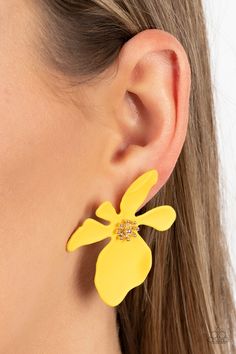 Featuring a golden studded center, asymmetrical Illuminating petals bloom into abstract flowers for a tropical-inspired look. The earring attaches to a standard post fitting. Sold as one pair of post-earrings. Earrings Amazon, Paparazzi Earrings, Raw Stone Earring, Laser Cut Wood Earrings, Floral Bridesmaid Dresses, Emerald Green Earrings, Floral Bridesmaid, Dog Earrings, Resin Design