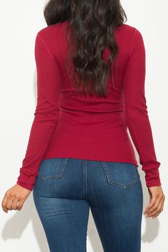 Round Neck Perfect fit Ultra-soft Snap Button Henley Thermal Knit Top Ultra-stretchy Long length Model is wearing a size Small 58% Cotton 39% Polyester 3% Spandex US Size Chart Small (2-4) Medium (6-8) Large (10-12) Bust 30''-32'' 32''-34'' 34''-36'' Waist 25''-26'' 27''- 28'' 30''-32'' Length 22'' 23'' 24'' Winter Stretch Tops In Solid Color, Fitted Soft Knit Tops For Fall, Soft Knit Fitted Tops For Fall, Casual Stretch Long Sleeve Top For Winter, Long Sleeve Soft Knit Stretch Top, Stretch Long Sleeve Top For Winter, High Stretch Solid Long Sleeve Top For Winter, Trendy Stretch Soft Knit Top, Fitted Solid Soft Knit Top