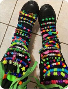 2000s Scene Accessories, Knee High Converse Kandi, Scenecore Jewelry, Kandi Shoe Laces, Kandi Clothing, Kidcore Diy, Kandi Kid Outfit, Kandi Shoes