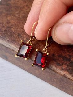 Red Gemstone Earrings, Simple Earrings Gold, Precious Stones Jewelry, Emerald Cut Earrings, Red Garnet Jewelry, Baguette Earrings, Red Rectangle, Silver Gift Wrap, Cut Earrings