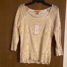 Beautiful Top Size: L Color: Creamy Original Price: $44 Measurements: Shoulder To Shoulder 17” Arm To Arm 18” Hight: 23.5” Sleeve: 17” Any Questions Please Feel Free To Ask. Please Let Me Know If You Would Like To Bundle And Save On Shipping. Casual Cream Crochet Top With Lace, Fitted Crochet Top For Vacation In Fall, Fitted Crochet Top For Fall Vacation, Fitted Crochet Top For Vacation And Fall, Boho Crochet Top, Butterfly Print Dress, Crochet Boho Top, Boho Crochet, Butterfly Print