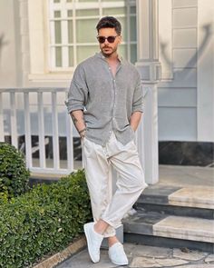 aesthetic poses, outfits inspiration, streetwear fashion, men poses, street style, men outfits, new style Poses Street, Social Style, Outfit Grid Men, Cover Post, Streetwear Fashion Men, Men Poses, Mens Fashion Swag, Stylish Mens Suits