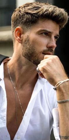 Top Haircuts For Men, Men Haircut Curly Hair, Men's Facial Hair, Best Beard Styles, Mens Facial Hair Styles