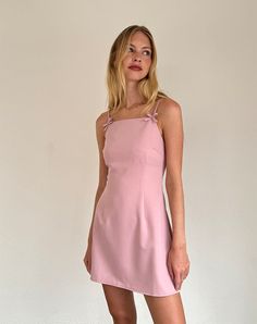 Aketi Mini Dress in Dusky Pink Brithday Dress, Hot Pink Mini Dress, Summer Bodycon Dress, Pink Mini Dress, Black Satin Dress, Mini Dress Fashion, Party Dress Long Sleeve, Bandeau Dress, Dusky Pink