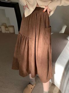 ONE SIZE Waist: 67cm Length: 75cm Baggy Solid Skirt For Fall, Brown Maxi Skirt With Pockets For Fall, Brown Midi Skirt With Pockets, Asymmetrical Solid Skirt With Pockets, Solid Asymmetrical Skirt With Pockets, Solid Color Asymmetrical Skirt With Pockets, Casual Brown Asymmetrical Skirt, Solid Color Tiered Skirt With Pockets, Brown Long Skirt With Pockets