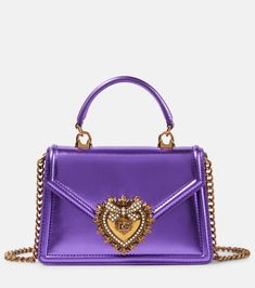 Luxury Purple Shoulder Bag With Chain Strap, Luxury Purple Shoulder Bag, Luxury Purple Shoulder Bag For Party, Luxury Purple Party Shoulder Bag, Bold Gold Jewelry, Spring Knitwear, Spring Sunglasses, Minimal Shoes, Silk Chiffon Blouse