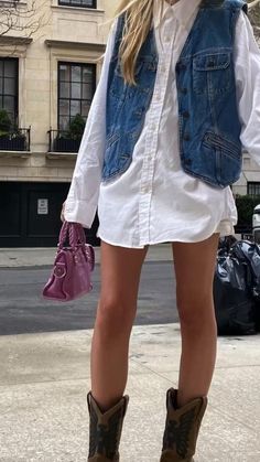 Stile Kylie Jenner, Pakaian Hipster, Adrette Outfits, Mode Boho, Tomboy Outfits, Looks Street Style