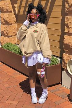 Black Teen Girl Streetwear, Modest Simple Outfits, Subversive Streetwear, Clothes Hacks, Dope Fits, Tomboy Style Outfits, School Pictures, Looks Black