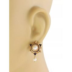 This lovely vintage earrings are crafted from 14k yellow gold with a polished finish. It has a three points design with blue enamel and a small mabe pearl in the center mounted in multi-prong setting. Dangling below is a smaller pearl. Comes with standard posts and has the 14k stamp.    Material: 14k yellow gold and blue enamel  Measurement: 1.05" long x 0.62" wide x 0.30" high  Pearl:  large: 6mm    Small: 4.3mm  Weight: 5.4 grams Elegant Enamel Jewelry With Cabochon, Elegant Enamel Earrings For Anniversary, Elegant Enamel Drop Clip-on Earrings, Elegant Pierced Enamel Jewelry, Evening Enamel Drop Earrings, Elegant Enamel Pierced Earrings, Classic Enamel Earrings For Formal Occasions, Classic Formal Enamel Earrings, Elegant Enamel Jewelry For Evening