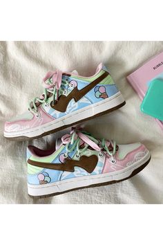 Pastel Heart Aesthetic, Painting Sneakers, Aesthetic Sneakers, Kawaii Heart, Kawaii Swimsuit, Pastel Heart, Heart Aesthetic, Kawaii Dress, Heart Painting