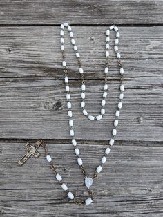 antique rosary with white glass beads. with patina, approx 1920s, brokante decor cross is metall Antique Rosary, Prayer Beads, White Glass, Rosary, Bead Charms, Beauty Book, Patina, Glass Beads, Accessory Gift