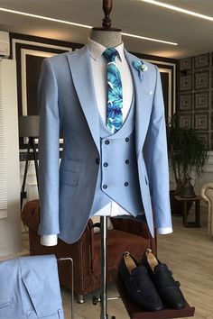 Color: Sky BlueButton: Single BreastedOccasion: Prom, Wedding, BusinessNeckline: Peaked LapelMaterial: Polyester & Polyester BlendPattern: SolidPiece: 3 PiecePocket: With Flap