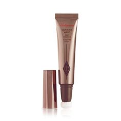 Lightweight liquid contour formula for a sculpted-looking complexion + HOLLYWOOD EFFECT! Hollywood Contour Wand, Contour Wand, Liquid Contour, Cheek Contour, Red Carpet Beauty, Cheek Makeup, Contour Stick, Medium Skin Tone, Natural Contour