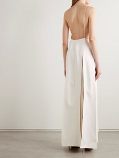 KHAITE Nonya crepe maxi dress | NET-A-PORTER Crepe Maxi Dress, Backless Maxi Dresses, Satin Maxi, Casual Office, Crepe Dress, Short En Jean, Sleeveless Maxi Dress, White Maxi Dresses, Clothes Collection