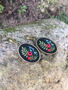 Folk Style Handmade Jewelry As Gift, Handmade Folk Jewelry As Gift, Handmade Folk Style Jewelry Gift, Handmade Folk Style Jewelry For Gifts, Handmade Bohemian Multicolor Embroidery Jewelry, Bohemian Black Embroidered Jewelry, Black Embroidered Bohemian Jewelry, Vintage Embroidered Jewelry, Vintage Jewelry With Floral Embroidery For Gift