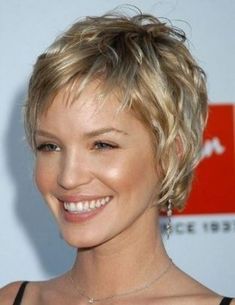 Low Maintenance Short Haircut, Shaggy Short Hair, January Jones, Regina George, Edgy Chic, Michelle Williams