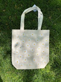 Daisy Tote Bag Easy 30 day return policy Tote Bag Diy Pattern, Handpainted Tote, Diy Tote Bag Design, Handpainted Tote Bags, Pretty Tote Bags, Totes Ideas, Tods Bag, Sacs Tote Bags, Sac Diy