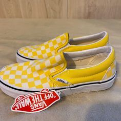 * Men's Size: 5.0 * Womens Size: 6.5 No Box Vans Yellow, Vans Men, Shoes Vans, Shoes Color, Mens Vans, Womens Vans, Skate Shoes, Vans Shoes, Womens Shoes Sneakers