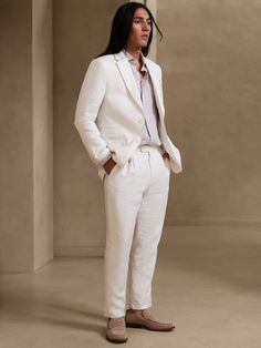 Cut from luxurious linen twill, this beautiful pant stays fresh no matter the temperature with a naturally breathable and lightweight fabrication.  TAILORED SLIM FIT: Undeniably modern, our designers spent 3 years working to refine the fit of this cu Tailored White Linen Bottoms, White Linen Pants With Straight Hem, Tailored White Linen Pants, Linen Pants Suit, White Linen Suit, White Suit, Linen Suits, Suit Shoes, Suit Pant