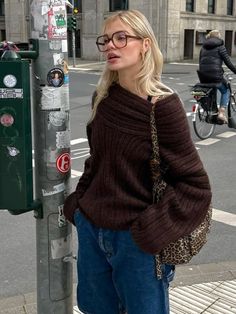 Knitted Oversized Sweater, Thread Pattern, Oversized Sweater Women, Oversized Knitted Sweaters, Off Shoulder Sweater, Sweater Women, Mode Vintage, Looks Style, Mode Inspiration