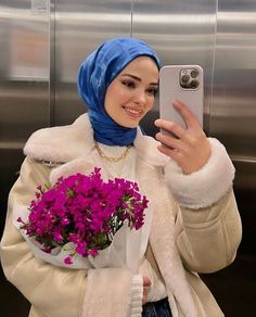 Casual Work Outfits Women, Modern Hijab Fashion, Mode Turban, Muslim Couple Photography, Muslim Outfits Casual, Winter Fashion Outfits Casual, Hijabi Aesthetic, Everyday Fashion Outfits, Muslim Fashion Outfits