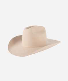 From coffee dates to country music festivals, the Teddy Cattleman Hat has you covered. With a true cattleman crown + wide western brim, this classic cowgirl hat is sure to stand out in a crowd. May we suggest taking Teddy up a notch? Shop Western bands + your favorite hat trims to make the look your own! Bands pictured are sold separately HERE! Colorado Cowgirl, Cattleman Hat, Men Hats Styles, Classic Cowgirl, Felt Cowboy Hat, Country Music Festival, Felt Cowboy Hats, Coffee Dates, Travel Hat