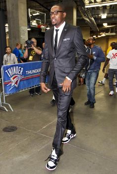 James Harden Shoes, Nike Motivation, Kevin Durant Shoes, Formal Attire For Men, Nike Spandex, Nba Fashion, Kobe Shoes