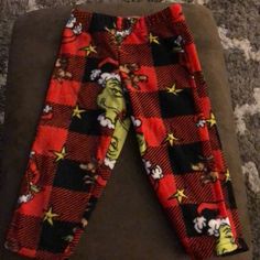 12 Months Super Soft And Warm Grinch Pants, Blue Nike Joggers, Under Armour Joggers, Under Armour Sweatpants, Girl Sweat, H&m Baby, Boy Sweatpants, Toddler Pants, Girls Joggers