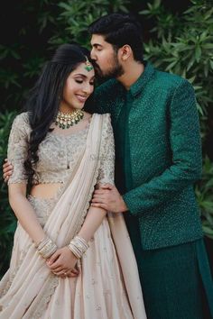 Engagement Portraits Poses, Marriage Poses, Bride Groom Poses, Indian Wedding Poses, Bride Photos Poses, Pre Wedding Photoshoot Outfit, Indian Wedding Photography Couples, Engagement Photography Poses, Wedding Portrait Poses