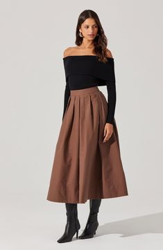 Full flared poplin midi skirt Mid-rise, all-over pleating Concealed center back zipper Dry clean recommended 100% Cotton Style #AS9185 Black Tie Bridesmaids, Fall Floral Dress, Full Midi Skirt, Cotton Midi Skirt, Astr The Label, Off Shoulder Sweater, Black Midi Skirt, Sweater Pullover, Long Sleeve Bodycon Dress