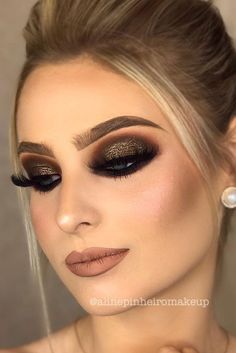 51 Most Amazing Homecoming Makeup Ideas Black Eyeshadow Makeup, Machiaj Smokey Eyes, Black Eye Makeup, Eye Looks, Neutral Makeup, Stunning Makeup, Dark Makeup, Glamour Makeup