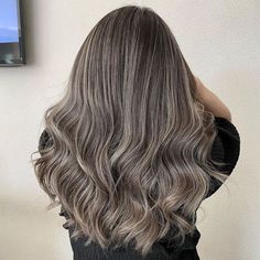 Icy Ash Brown Hair, Ash Beige Highlights, Icy Brown Hair, Ash Beige Balayage, Icy Brunette, Ash Brown Hair With Highlights, Ash Brown Hair Dye, Dark Ash Brown Hair, Ashy Brown Hair