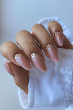 Acrylic Nails Almond Shape, Oval Shaped Nails, Manicure Art, Nails Classy, Short Almond Nails, Short Almond, Her Nails, Almond Acrylic Nails