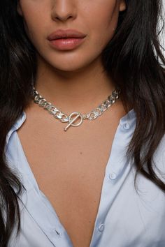 Trendy Sterling Silver Chunky Chain Necklace, Trendy Silver Curb Chain Necklace, Trendy Silver Necklace With Curb Chain, Silver Toggle Chain Choker Necklace, Trendy Chunky Silver Necklace, Silver Toggle Choker With Chunky Chain, Silver Chunky Chain Toggle Necklace Choker, Silver Toggle Necklace With Chunky Chain, Silver Chunky Chain Toggle Choker