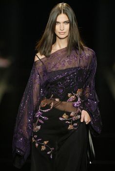 Purple Aesthetic Outfit, Violet Outfit, Vintage Runway Fashion, Celebrity Casual Outfits, Elie Saab Fall, Mode Chanel, Fairytale Fashion, Fitness Wear Outfits