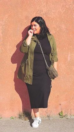 Plus-koon Muoti, Outfit Curvy, Plus Size Summer Outfit, Ideas Outfit, Plus Size Fashion For Women, Black Women Fashion, Curvy Girl Fashion, Fashion Tips For Women, Sneakers Outfit