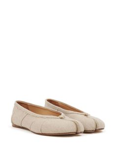 Maison Margiela Tabi Linen Ballerina Shoes - Farfetch Beige Closed Toe Flats With Leather Sole, Designer Spring Ballet Flats With Leather Sole, Beige Ballet Flats With Flat Heel, Beige Almond Toe Flats With Stitched Sole, Beige Ballet Flats With Rubber Sole, Beige Closed Toe Ballet Flats With Leather Sole, Elegant Beige Ballet Flats With Rubber Sole, Beige Closed Toe Ballet Flats With Textured Sole, Beige Ballet Flats With Round Toe And Branded Insole