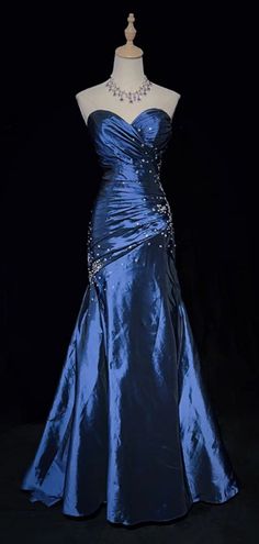 Mazzy Star Dress, New Orleans Prom Dress, Ancient Greece Prom Dresses, Dark Blue Mermaid Dress, Winter Formal Dresses Blue, Midnight Blue Dress Formal, Homecoming Dresses Dark Blue, Navy Blue Formal Dress Long, Blue Goth Outfits