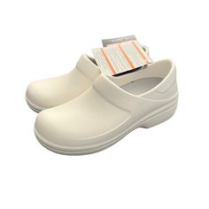 Nwt Crocs Dual Comfort Professional Clogs Size - Women's 6 Condition - New With Tags From A Smoke Free Environment ~ Please See Detailed Pictures S7 / 11-23 White Clogs, Professional Nurse, Nurse Doctor, Women's Crocs, Detailed Pictures, Crocs Shoes, Mule Clogs, Mules Shoes, Woman Colour