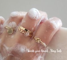 ❤  Gold Filled Heart Ring ❤ Gold Knot ring  • Gold Filled know Ring • Infinity Best friends gift • sister gift • unique ring • stacking ring • ring for mom ❤ Material………………………………….D E T A I L S• 100% 14k Gold Filled• All raw materials are USA sourced• Smooth, satin finish❤Check out more ring style• Band Ringhttps://www.etsy.com/listing/800398855/personalized-coordinates-ring-14k-gold?ref=shop_home_active_5• Thick Chain ringhttps://www.etsy.com/listing/794496193/gold-filled-chain-ring-sterling-si Beautiful Gold Rings, Best Friend Rings, Gold Knot Ring, Ring Boy, Friend Rings, Gold Heart Ring, Mom Ring, Gift Sister, Ringe Gold