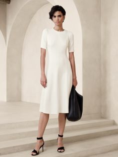 Soft Touch Scuba Seamed Midi Dress | Banana Republic Factory Lunch Outfit Summer, Sheath Dress Outfit, Country Club Casual, Reunion Dress, Lunch Outfit, Black Dress Style, Midi Dress Outfit, Business Casual Fall, Macy Dresses