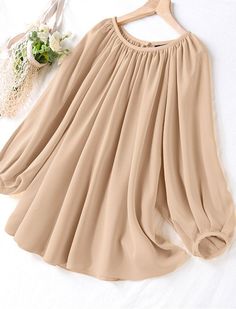 Hijab Stile, Stylish Short Dresses, Fashion Top Outfits, Modest Dresses Casual, Trendy Fashion Tops, Designer Dresses Casual, Quick Outfits, Fancy Dress Design, Stylish Dress Book